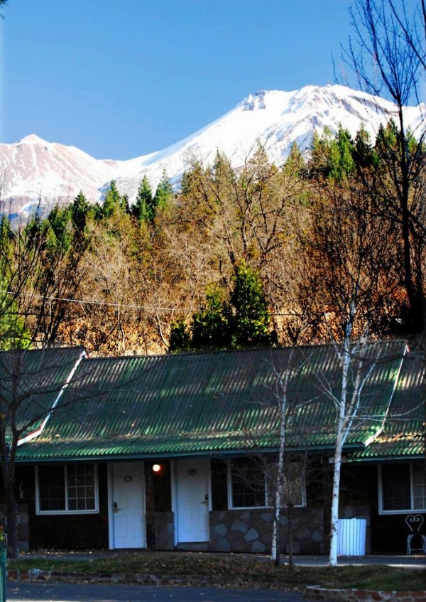 Strawberry Valley Inn image 14